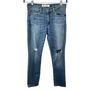 GAP Real Straight Jeans in Light Canyon Blue Distressed Ripped 242271-001 28R